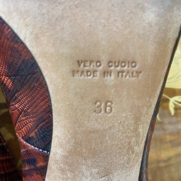 Giuseppe Zanotti Peep Toe Heels with Croc textured leather & crystal ring buckle - Picture 9 of 16